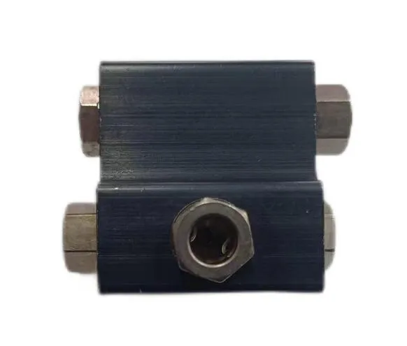 Kết nối cabin Volvo 21880315